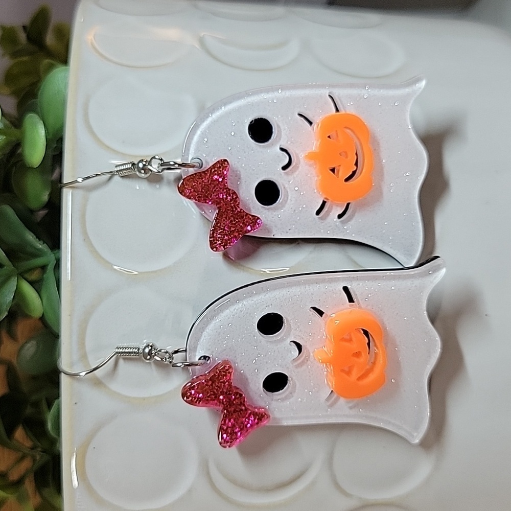 GIRLY GHOST WITH PUMPKIN EARRINGS